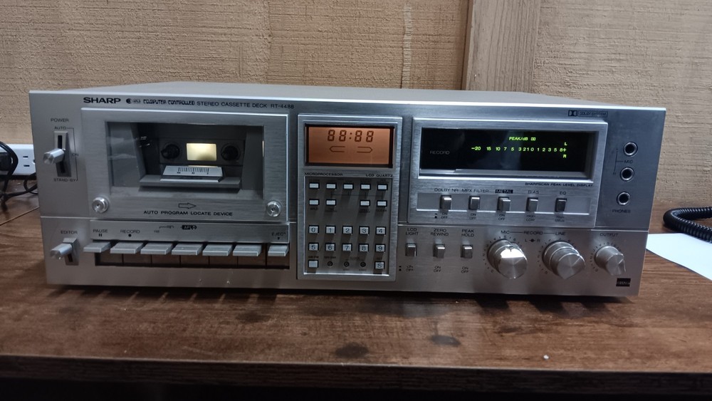 SHARP RT-4488 COMPUTER CONTROLLED CASSETTE DECK PLAYER