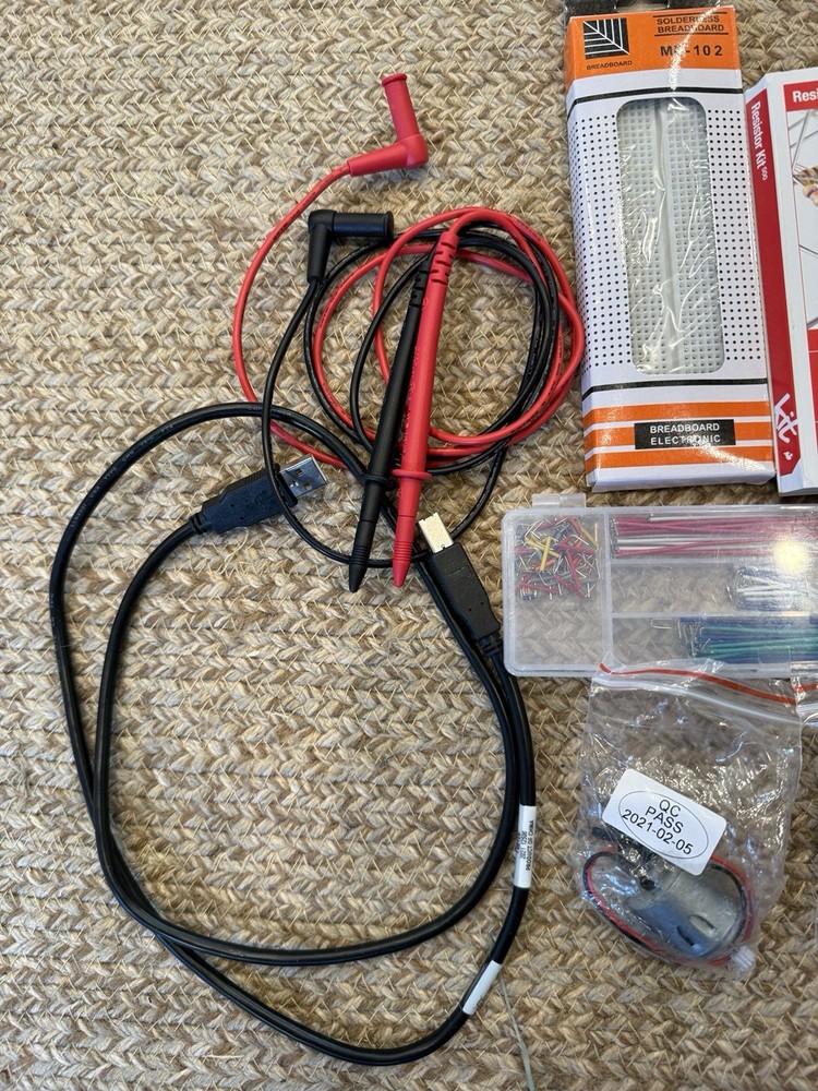 NATIONAL INSTRUMENTS NI myDAQ Data Acquisition Device + Extras