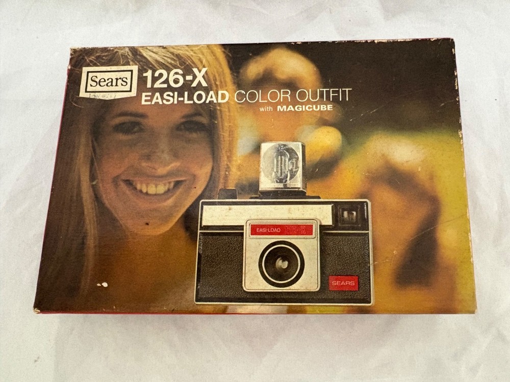 Vintage - Sears - Easi-Load 126-X - Automatic Camera - Box - Film - Flash