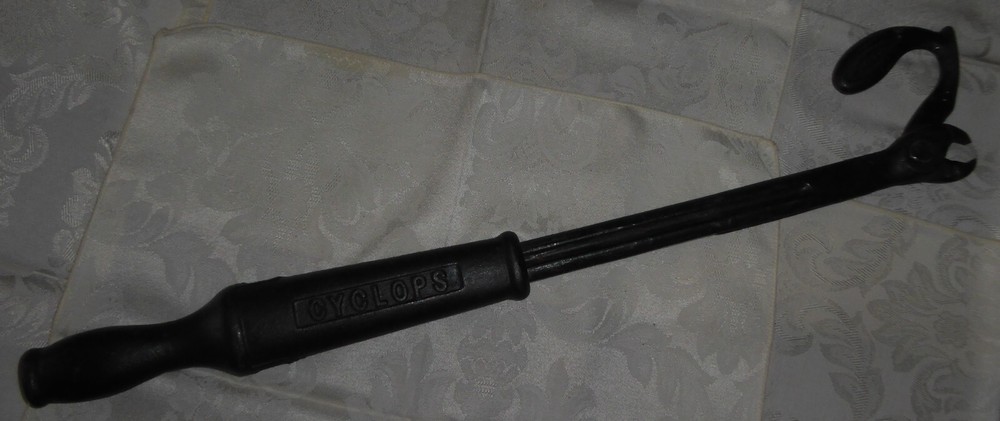 Vintage Cyclops Cast Iron Slap Hammer Nail Puller