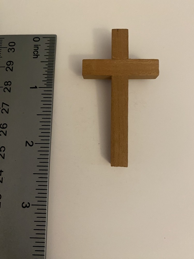 Religious Cross Lapel Pin P77