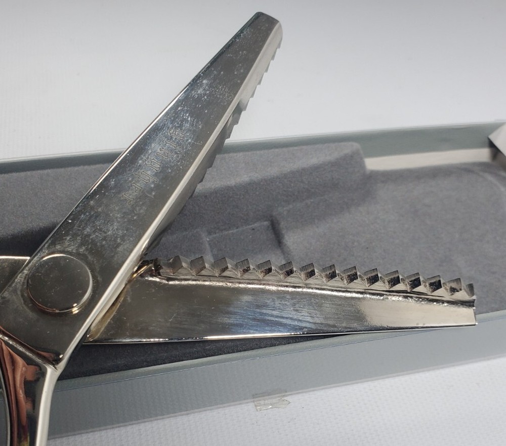 Gingher 7 1/2” Pinking Shear Scissors Italy