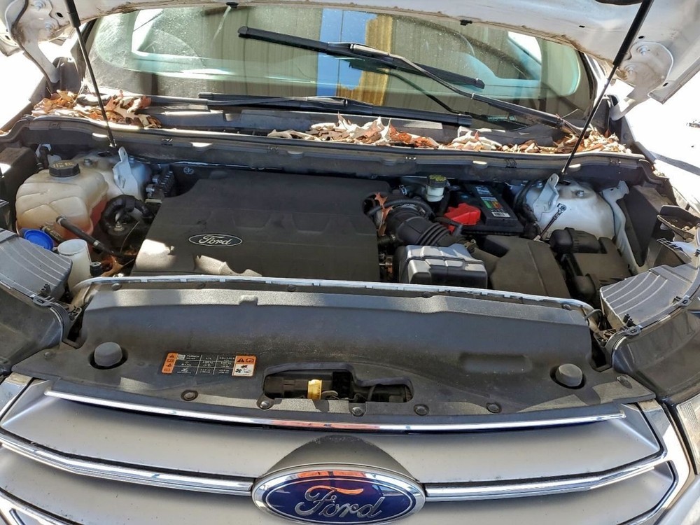 EDGE 2015 Glove Box 4949196