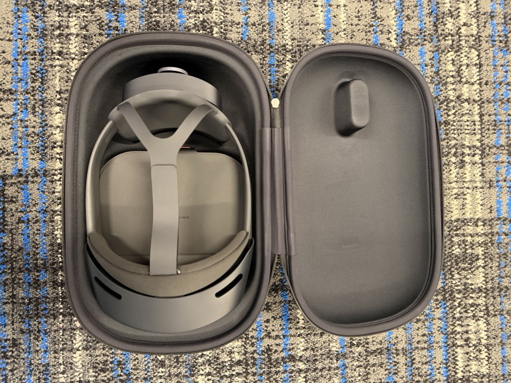 Microsoft HoloLens 2 Smart Glasses