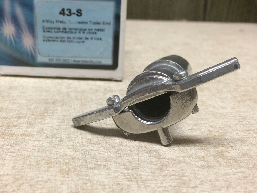Tekonsha 4 way metal connector - Trailer End