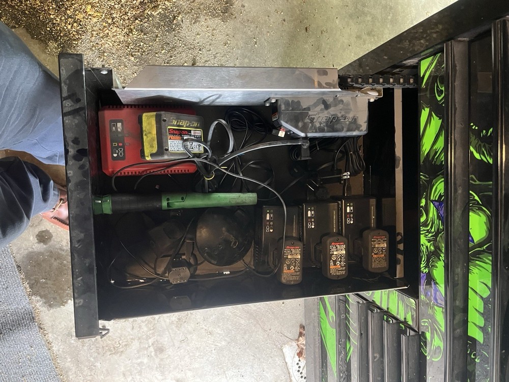 Snap On Tool Box And Us General Roll Cart