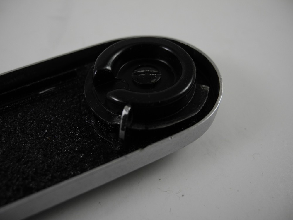 LEICA M-2 OR M-3 BOTTOM PLATE NICE USABLE CONDITION
