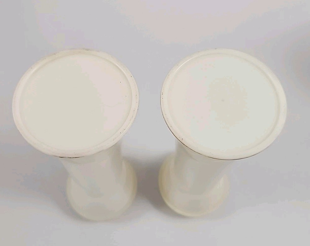 Vintage Tupperware Salt Pepper & Sifter