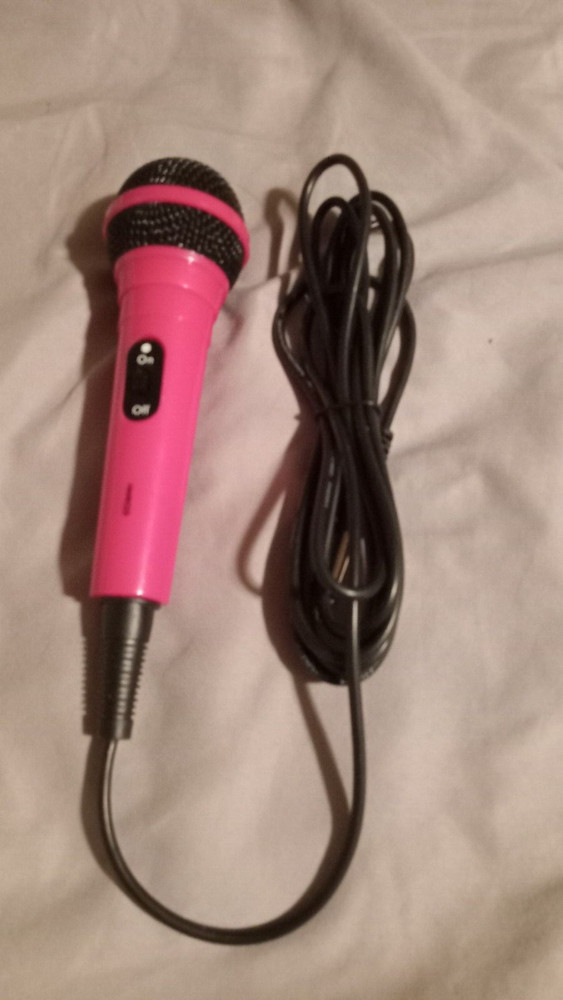 Disney Descendants Karoake Microphone D 51-Open Box