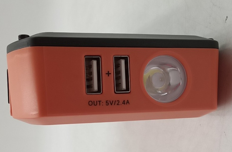 ASTROAI Multifunctional Jump Starter