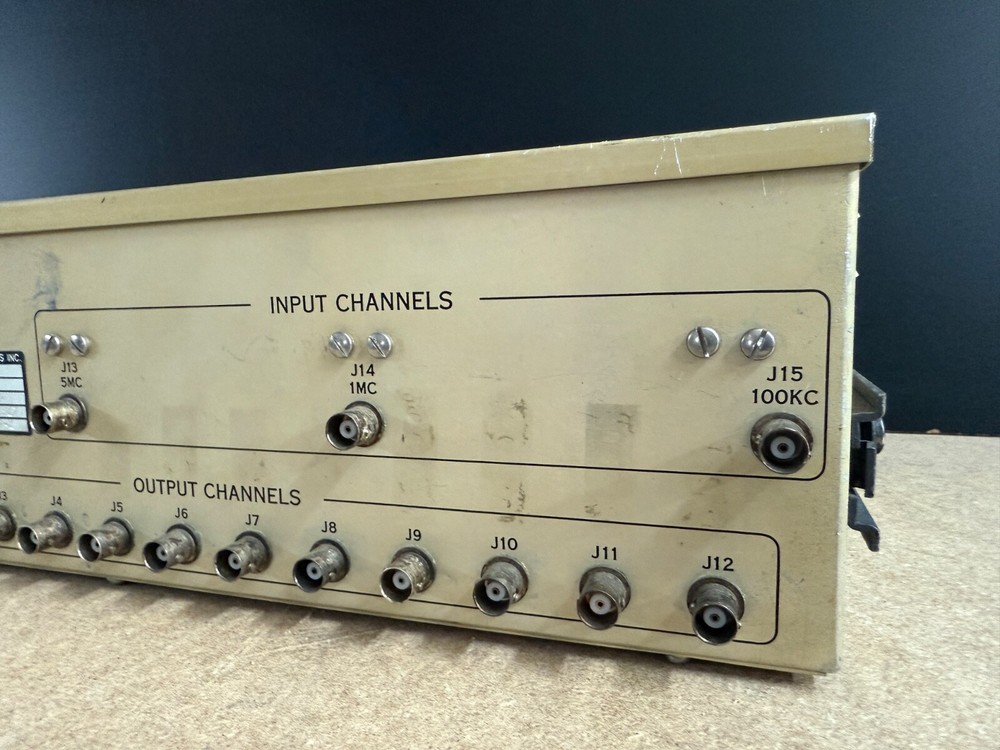 Frequency Electronics RF Amplifier FE70 FE 70 Working MIL-Spec Ham Radio