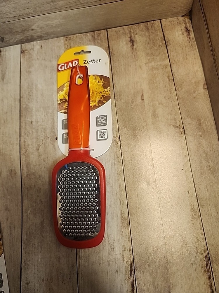 1pc Plastic Cheese Grater. Easy Grip Handle. GLAD Brand