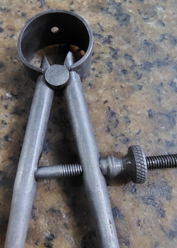 🗽 VINTAGE 3-1/2"" ID CALIPER