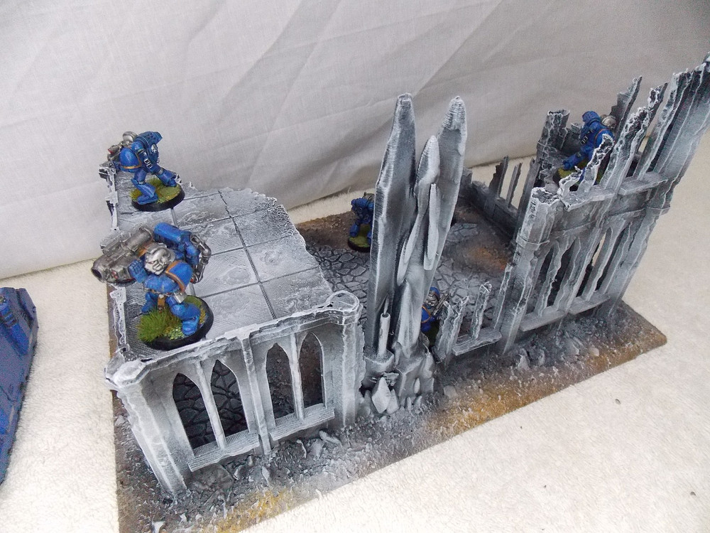 WARGAMING TERRAIN PAINTED BUILDING