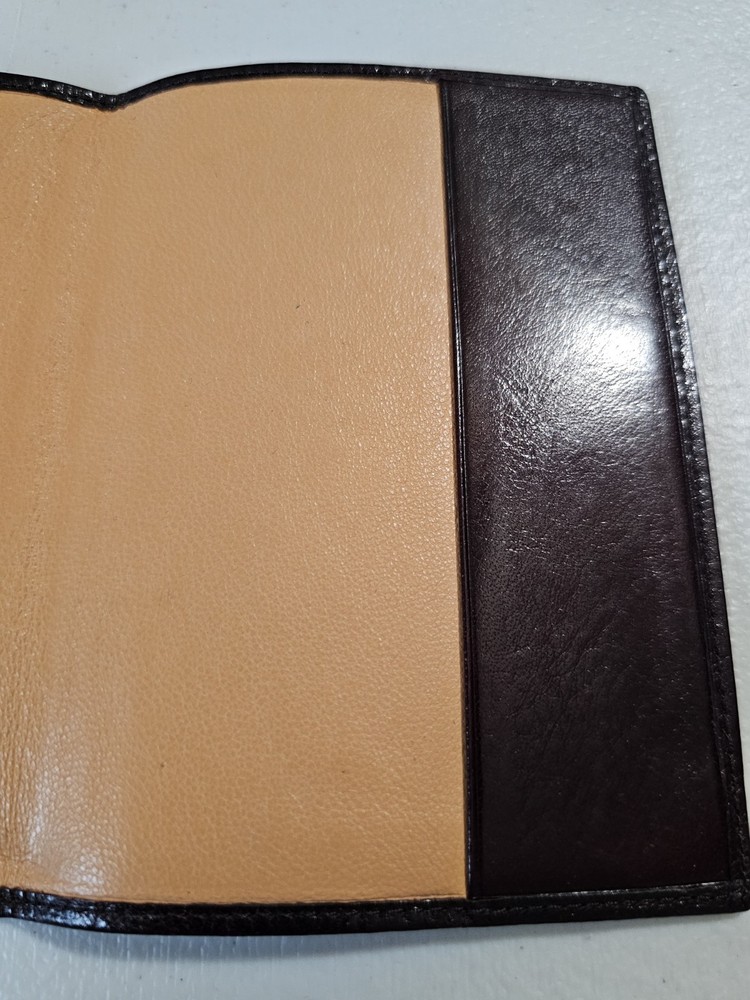 Ricardo Beverly Hills Leather Passport Wallet Case & Billfold
