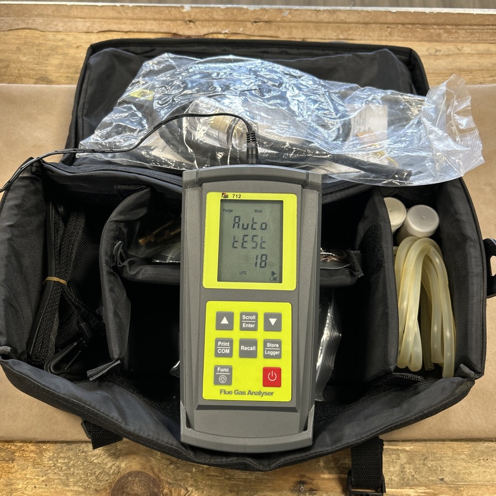 TPI 712 Combustion Efficiency Analyzer with Flue Probe