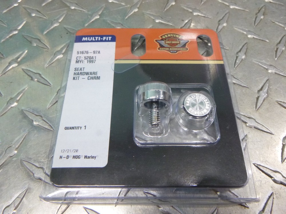 Harley Davidson Quick-Release Seat Hardware Kit 51676-97A