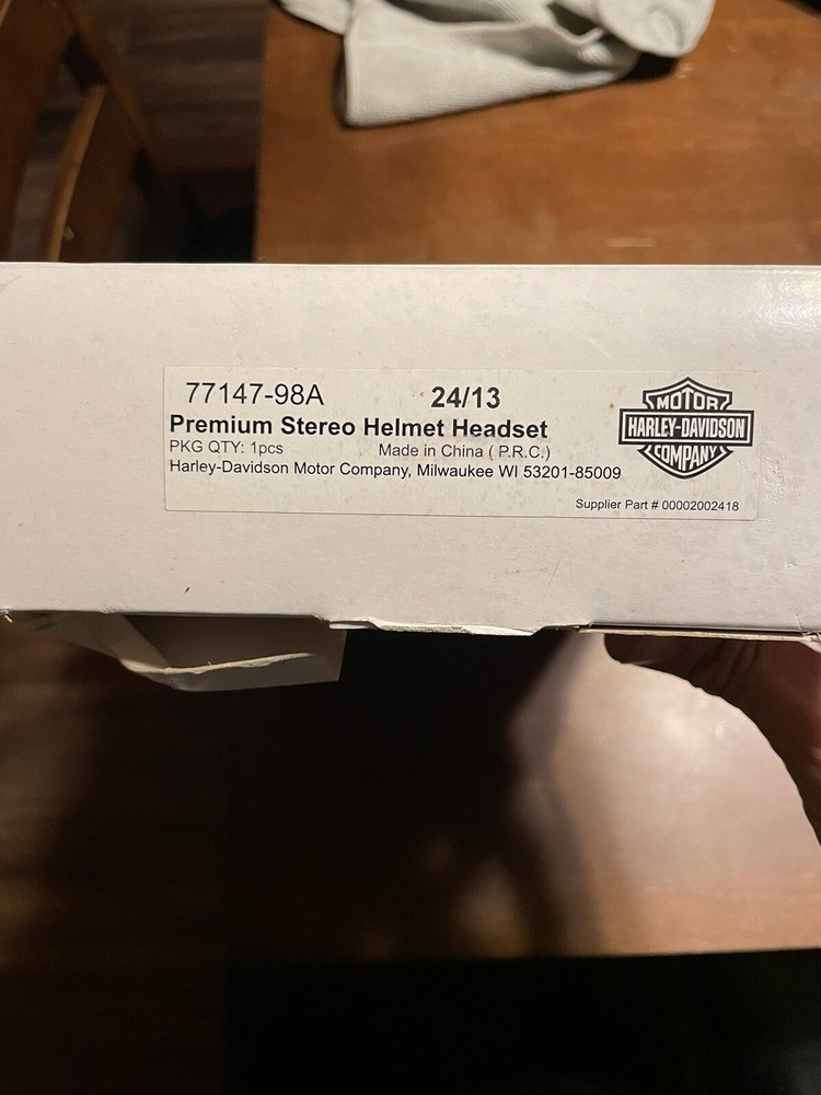 Harley Davidson Hemet stereo set