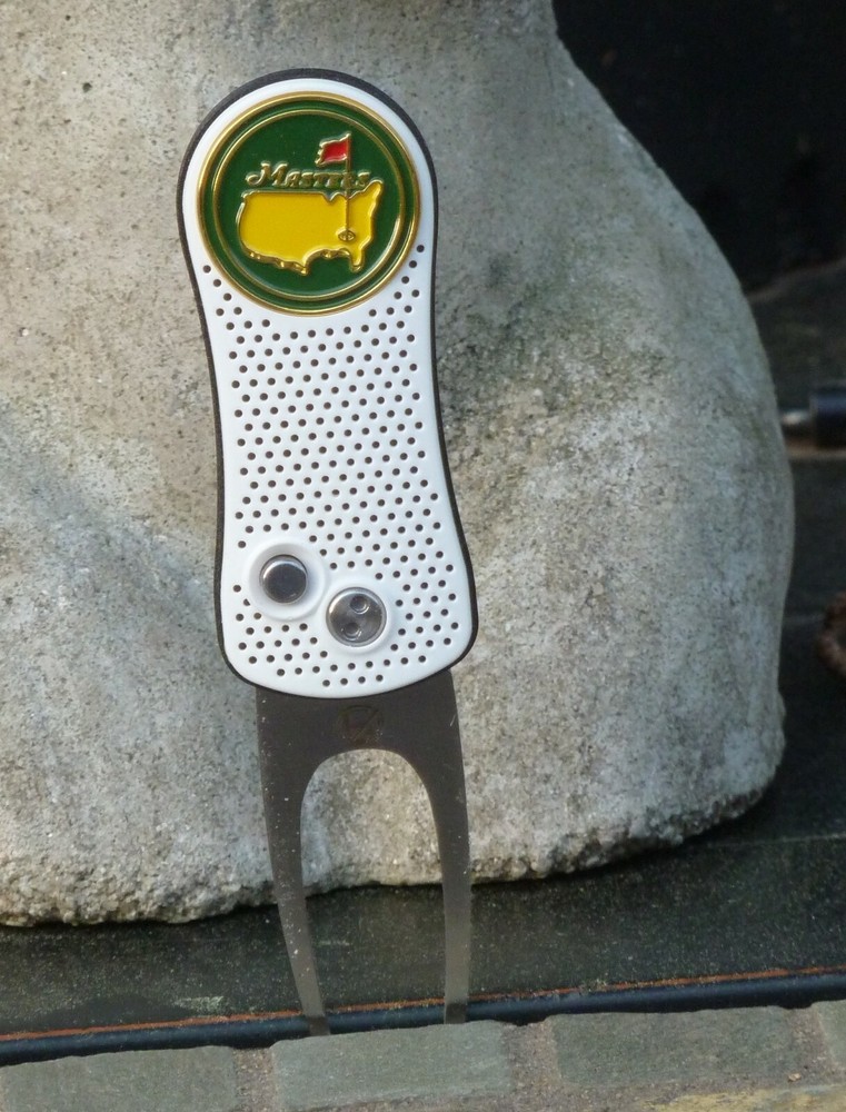 The Masters Ball Marker & Ahead White Divot Tool - Great Looking