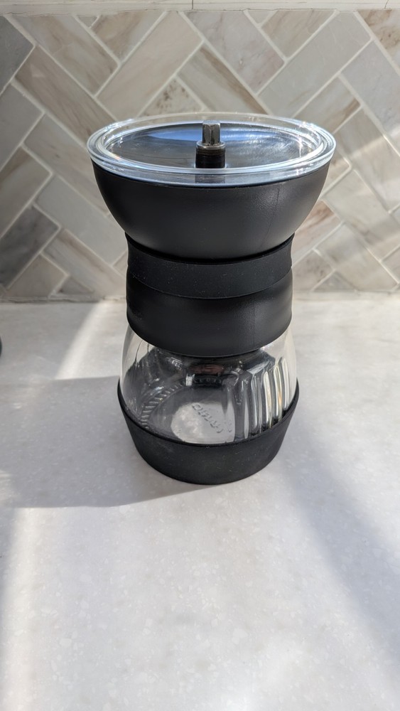 Hario Skerton Pro Ceramic Coffee Mill Hand Grinder - EXTREMELY LIGHTLY USED