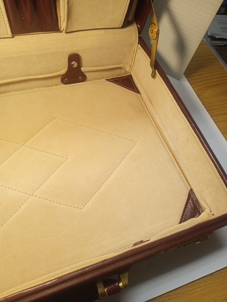 Vintage Elkhart Combination Lock Attache Case New (7)