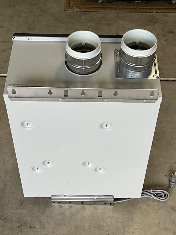 AO SMITH NATURAL GAS TANKLESS ON DEMAND WATER HEATER, AT-H3J-DV-N, NEW, NO BOX