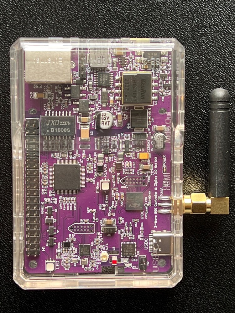 PoE Z-Wave 800 Controller & ZigBee 3.0 Network Unit( With Clear Case)