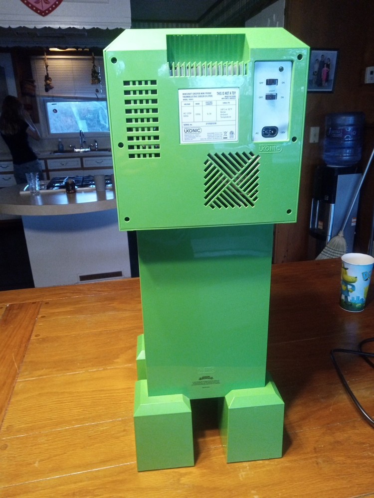Minecraft Creeper Mini Fridge