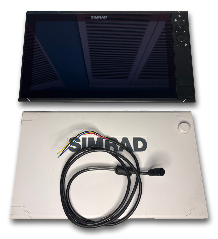 Simrad NSS16 evo3 16” MFD Chartplotter Fishfinder Multifunctional Display