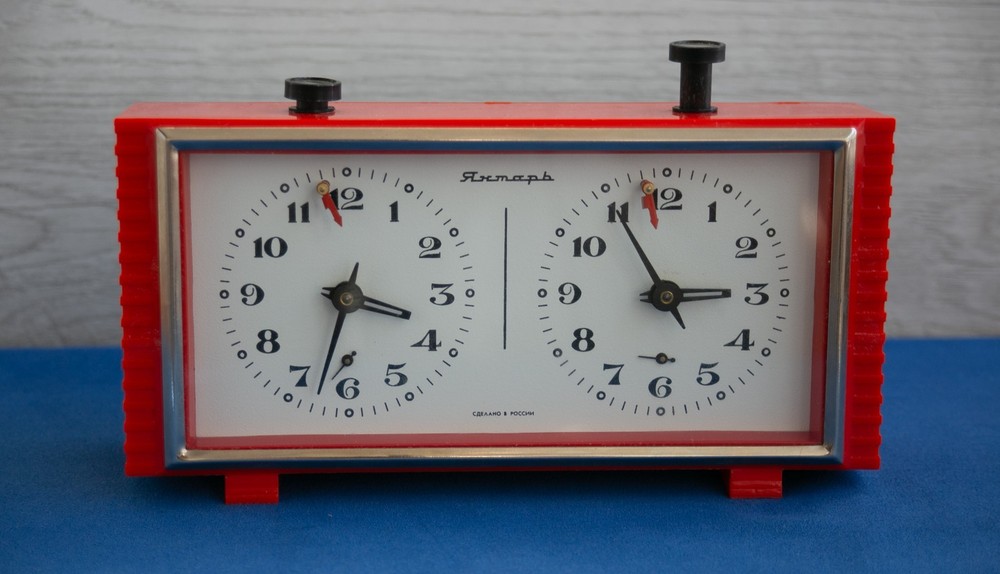 Vintage soviet chess clock / USSR Chess clock AMBER RARE red