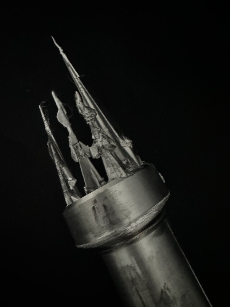 Ulic Qel'Droma Light Saber