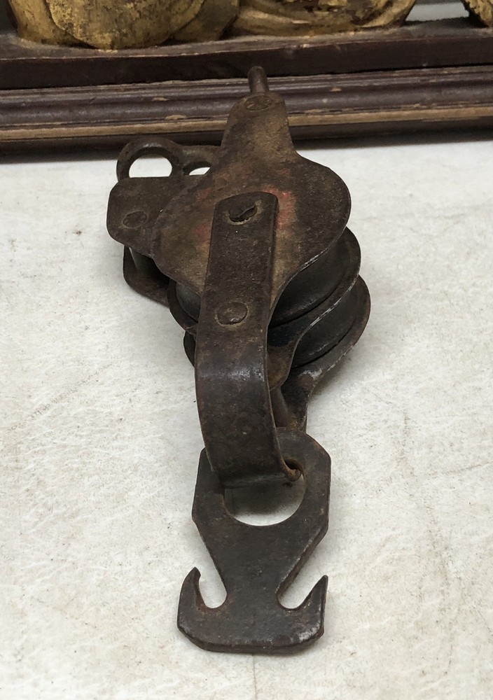Antique Double Pulley - Rustic