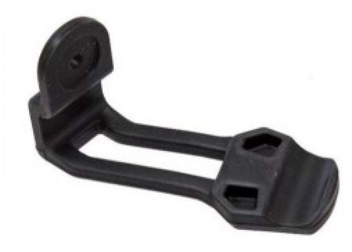SPI PANEL LATCH