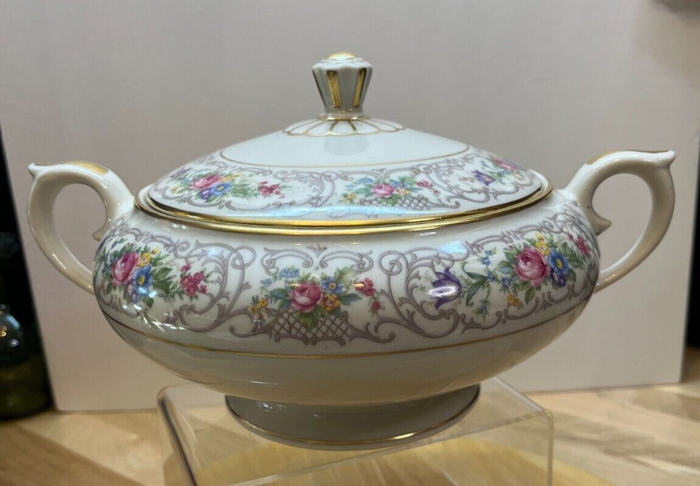 Lamberton Ivory China Dorling Flora Covered Serving Bowl  - Excellent