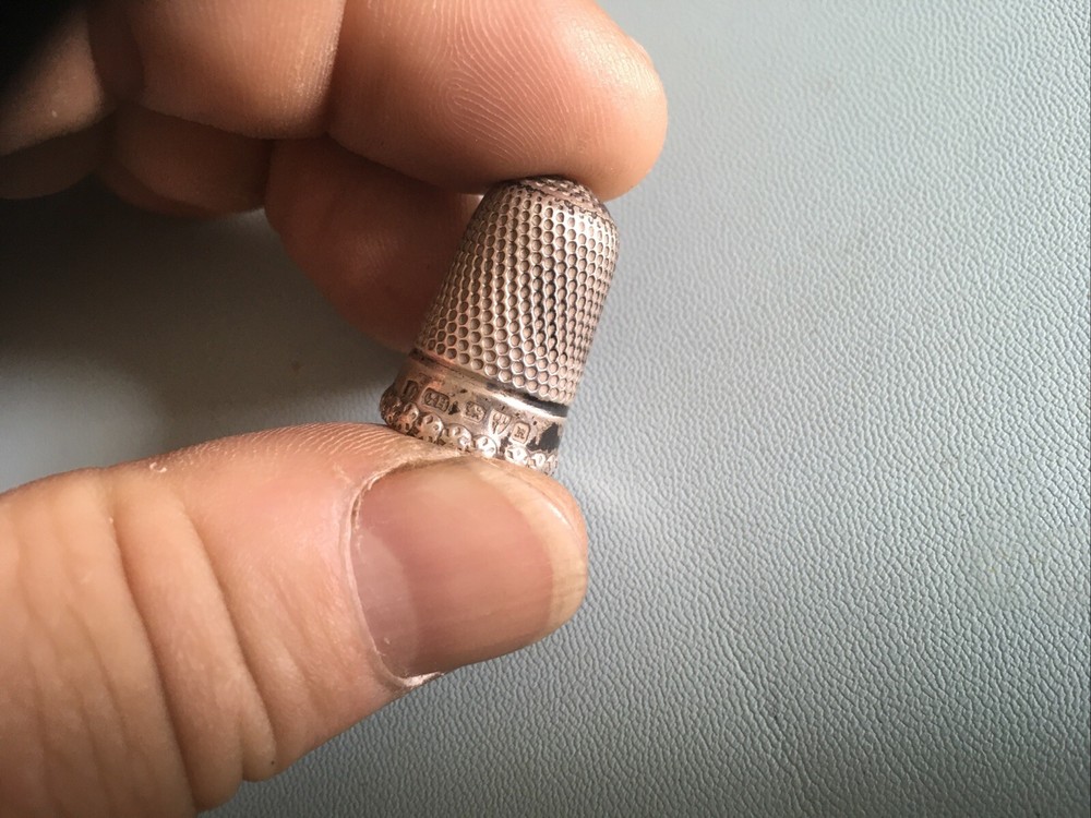 Antique Silver Thimble Dated Chester 1900