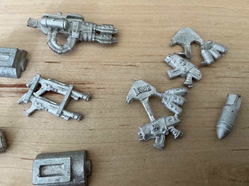 Warhammer 40k Metal Tank Bits and Weapons (AD)