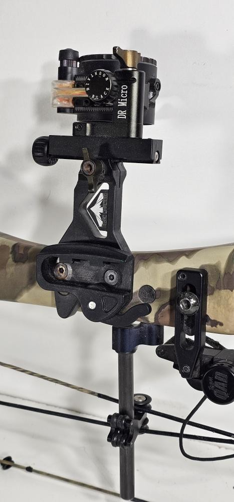 PSE compound bow (P25019672)