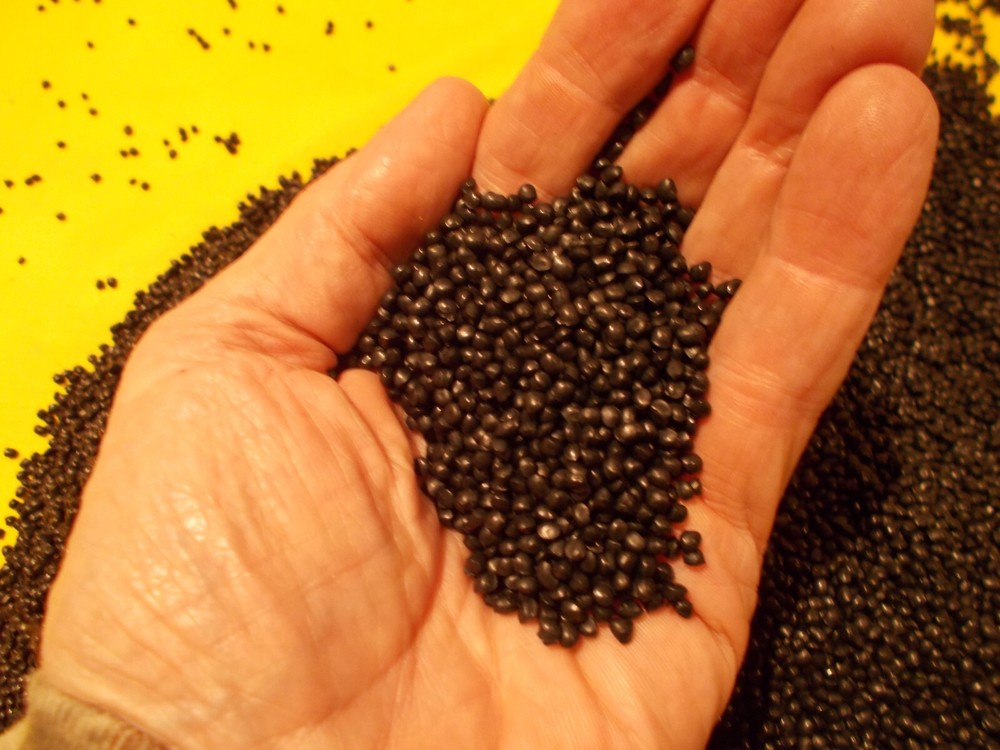 4 LB BLACK LLDPE PLASTIC RESIN PELLETS injection molding material POLYETHEYLENE