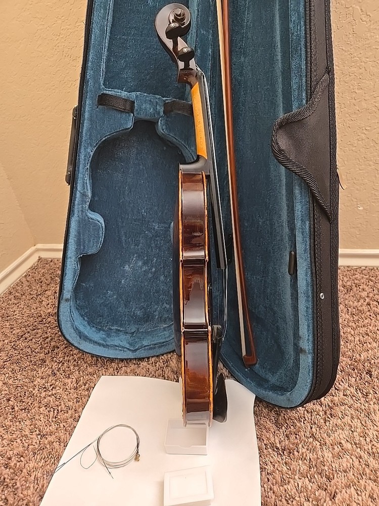 4/4 Violin Antique Style With Extra Strings Bow Case Rosin