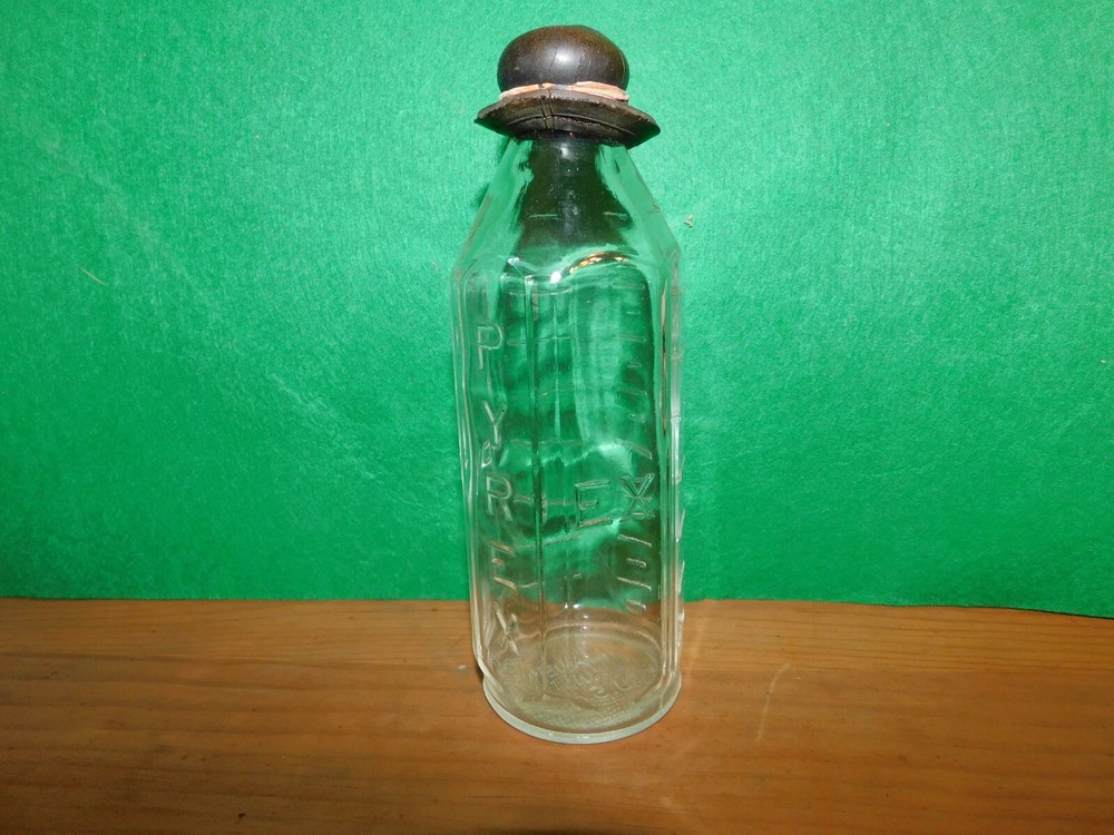 Pyrex 8 oz glass Baby Bottle