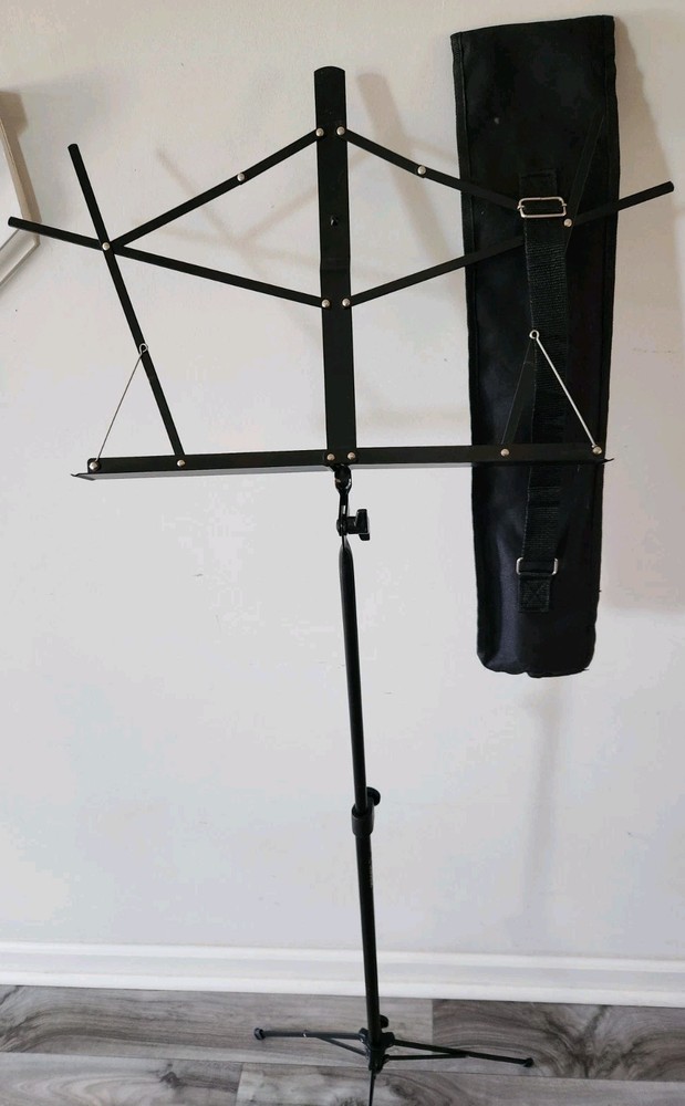 Yamaha Foldable & Adjustable Music Stand Includes Carrying Bag Great Condition