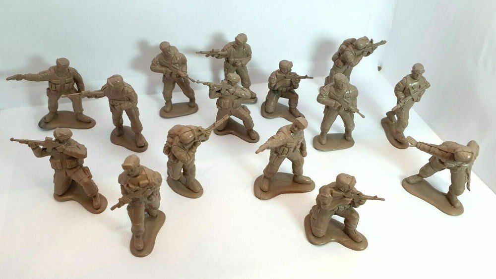 Delta Force, US infantry 15 figures scale 1/32 Mars Figures 32011
