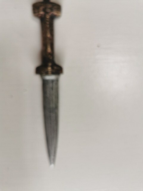 Original Gladiator Movie Prop Dagger