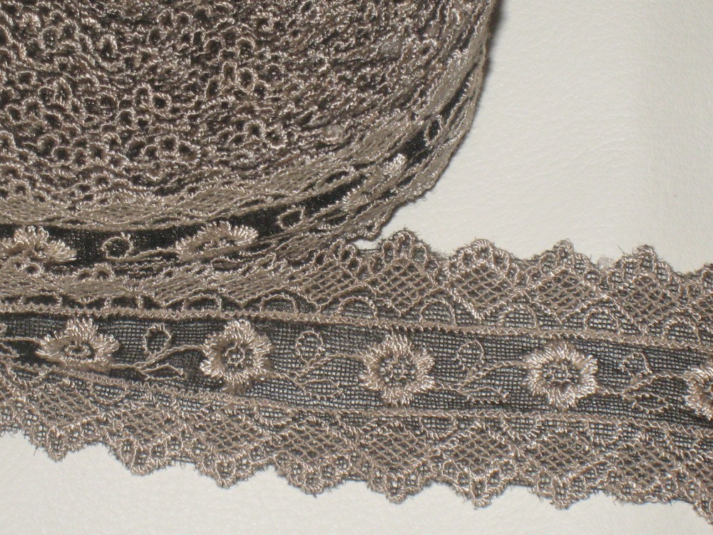 2 yards 1 3/4" width brown color w/ embroidery floral pattern poly trim