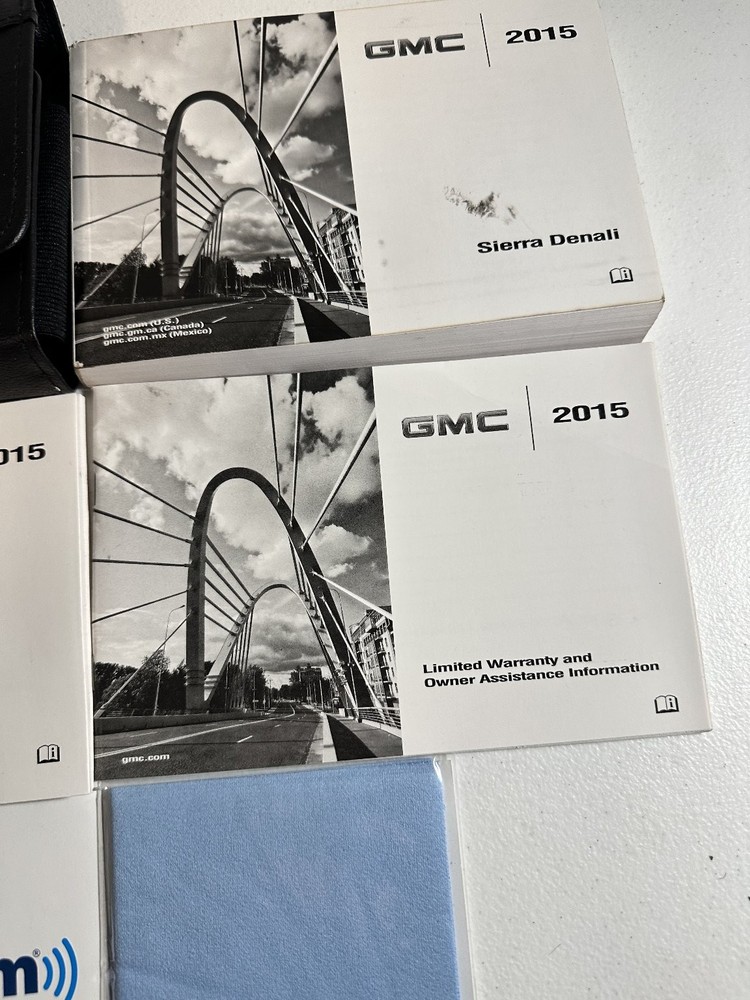 2015 GMC Sierra Denali Owner's Manual Set