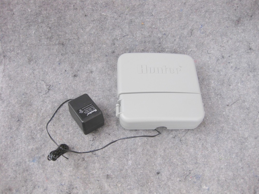 Hunter SRC Plus Sprinkler Irrigation 6-Zone Controller Timer Unit SRC-600i