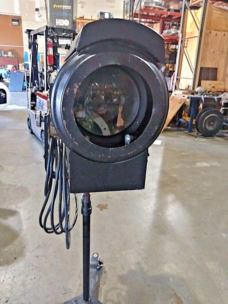 Altman Comet Theatrical Follow Spot light ! Clean!