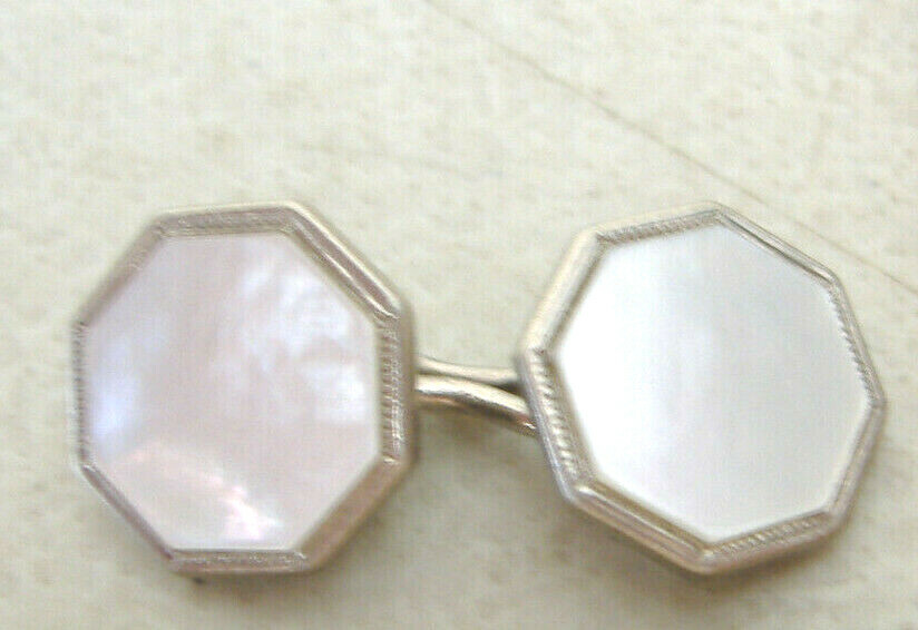VINTAGE SINGLE CUFF LINK WITH "PEARL" CENTER