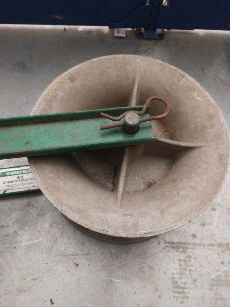 Greenlee 651 12 Hook Type Cable Sheave