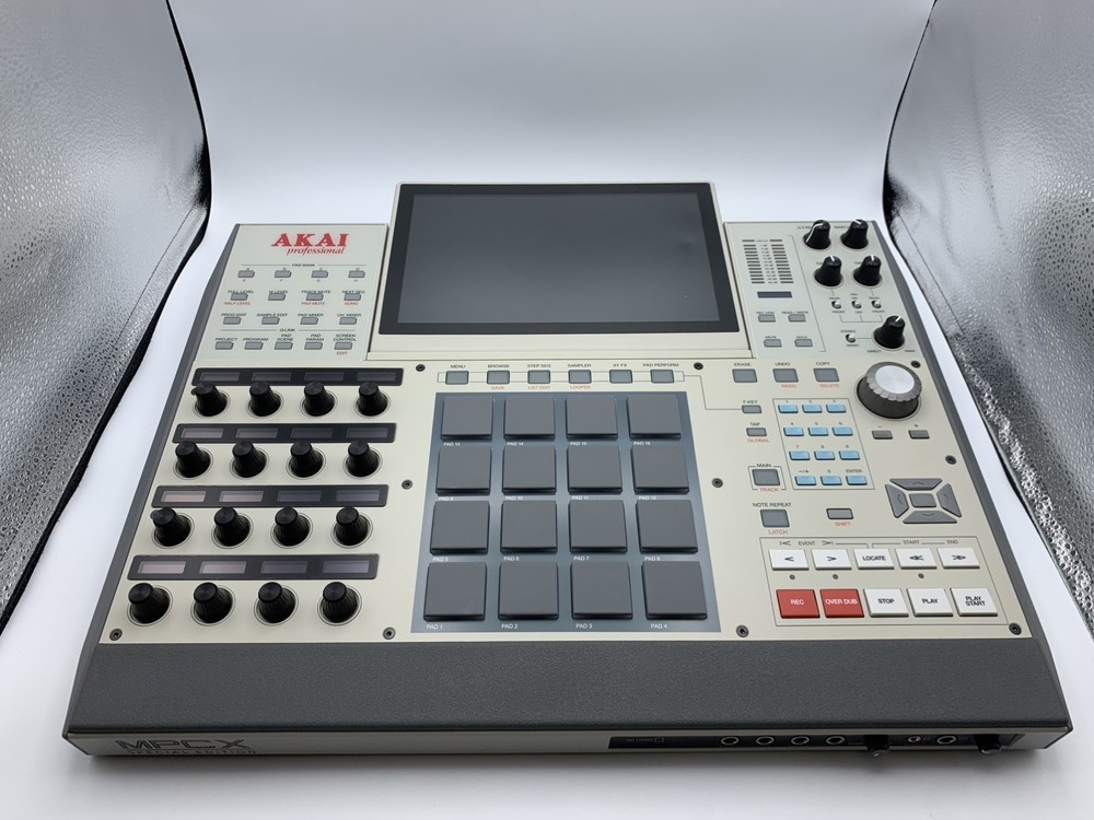 Akai MPC X-SE  Professional Sampling Workstation Special Edition